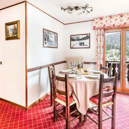 Ragada Apartment *